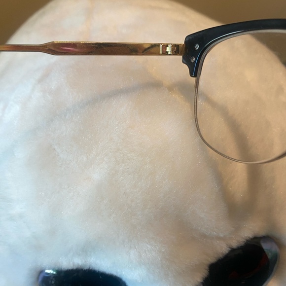 Glasses, Stylish Black and Gold Cat Eye Gucci - Picture 9 of 12